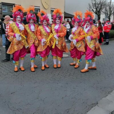 Schnittmuster fuer Jacke Cilli 56 | TOSCAminni